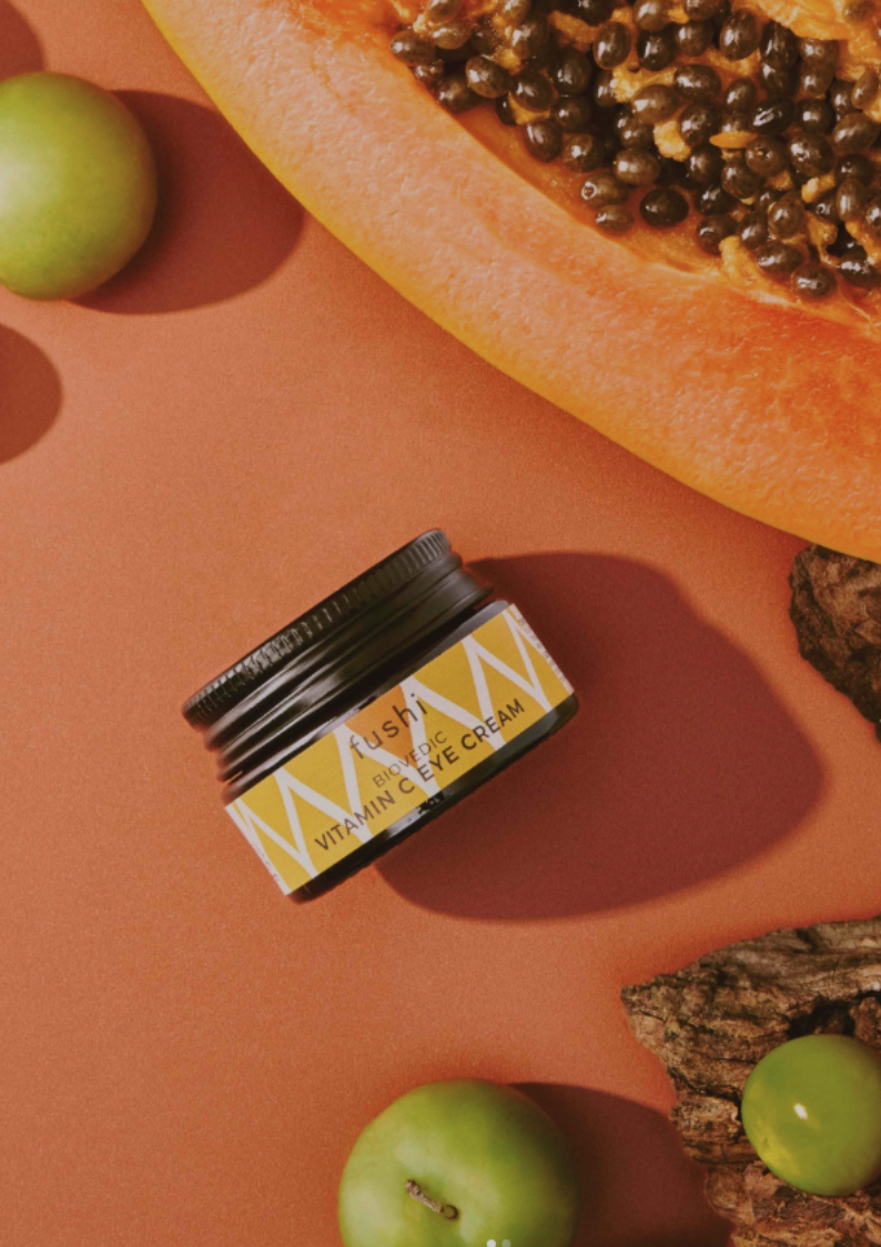 <a href="https://navera.co.uk/collections/skin-care" title="https://navera.co.uk/collections/skin-care"><span style="text-decoration:underline">Fall In Love With Nourished Skin</span></a>