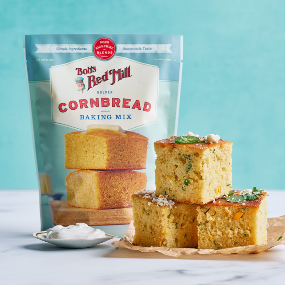 Bob's Red Mill Golden Cornbread Baking Mix 368g
